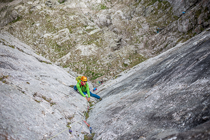 Ex Libris first pitch in giant dihedral.