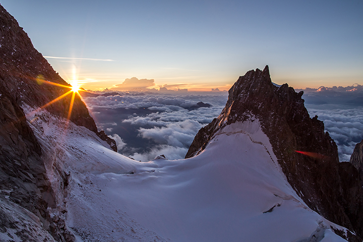 Sunrise over Col Peuterey.